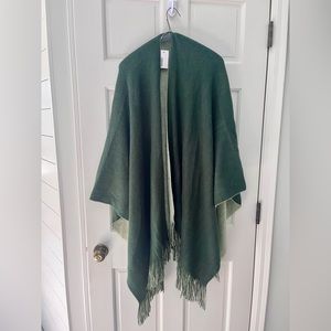 NWT Reversible Shawl OS St Patricks Day